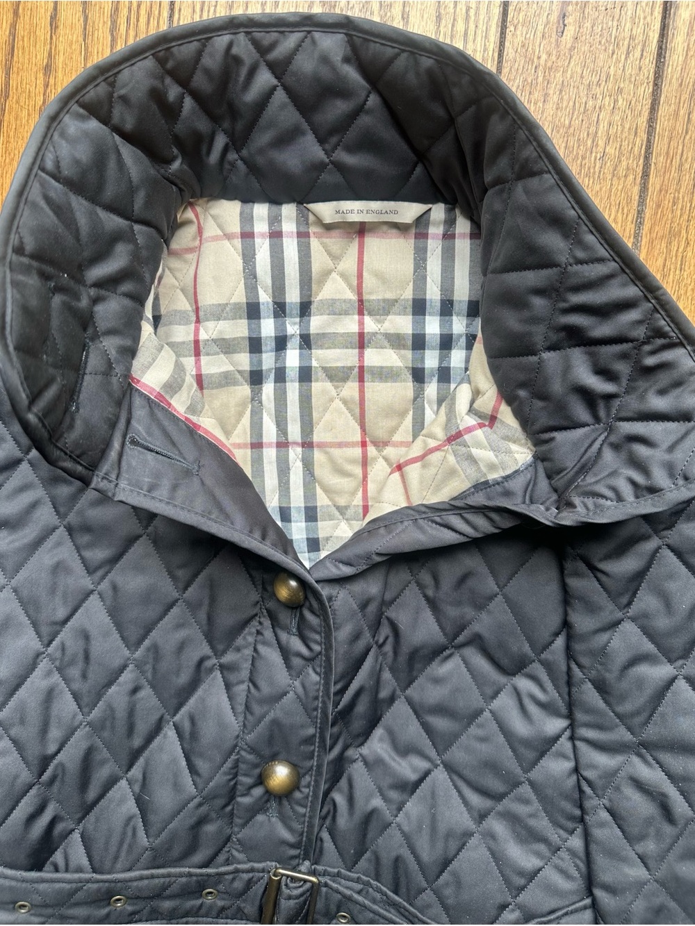 Burberry Quilted Black Belted Jacket with Button Front size medium - Picture 2 of 6